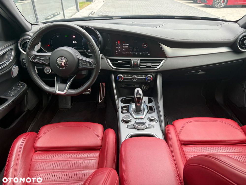 Alfa Romeo Giulia - 12