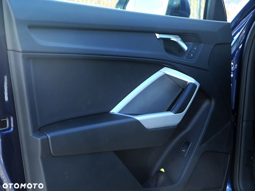 Audi Q3 2.0 TDI S tronic design - 20
