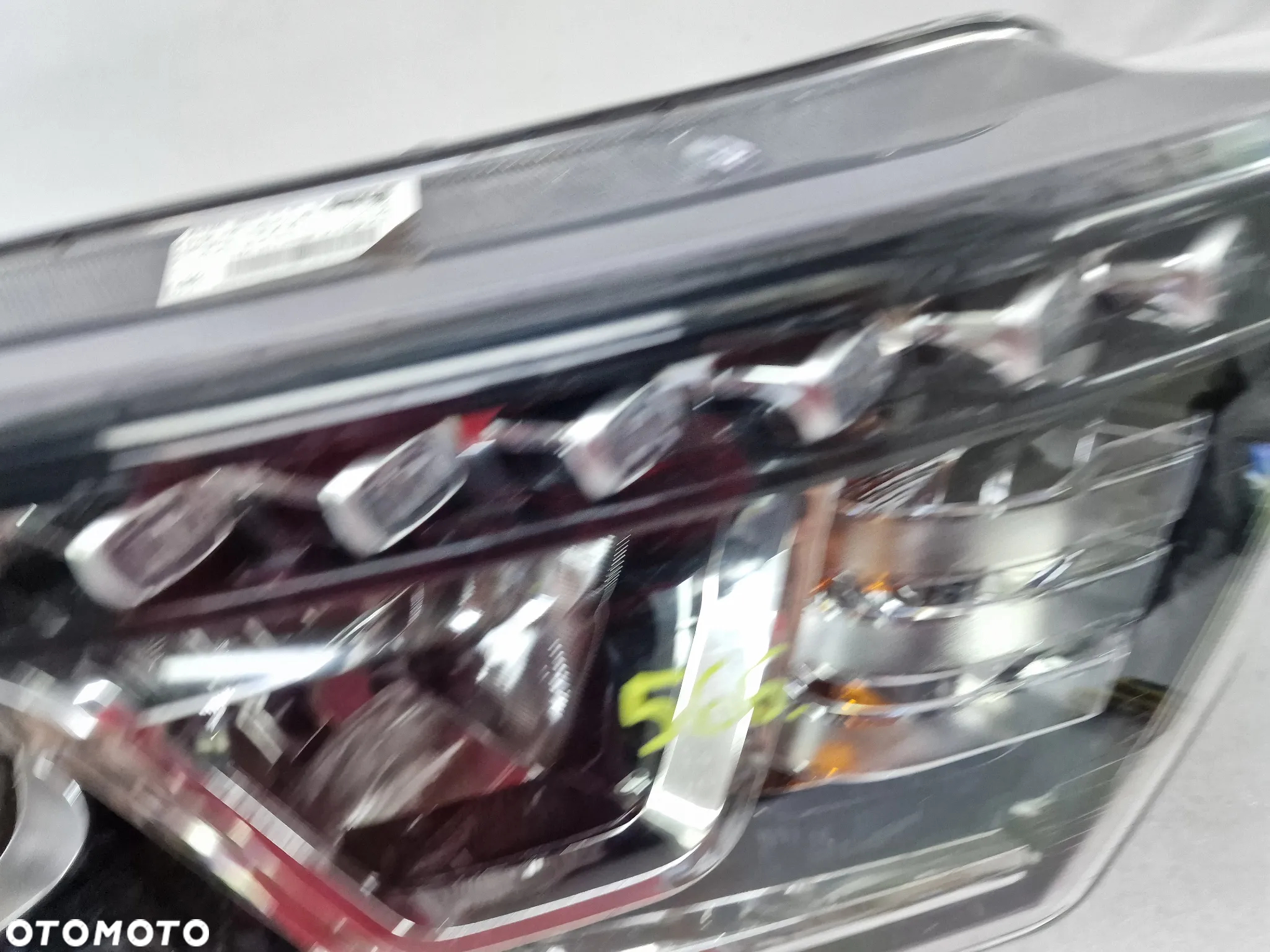 SSANGYONG KORANDO TURISMO 18- PRAWA LAMPA PRZEDNIA PRZÓD LED , NR 1011-500600 / 83102-21720 , NR AUKCJI LA566 - 7