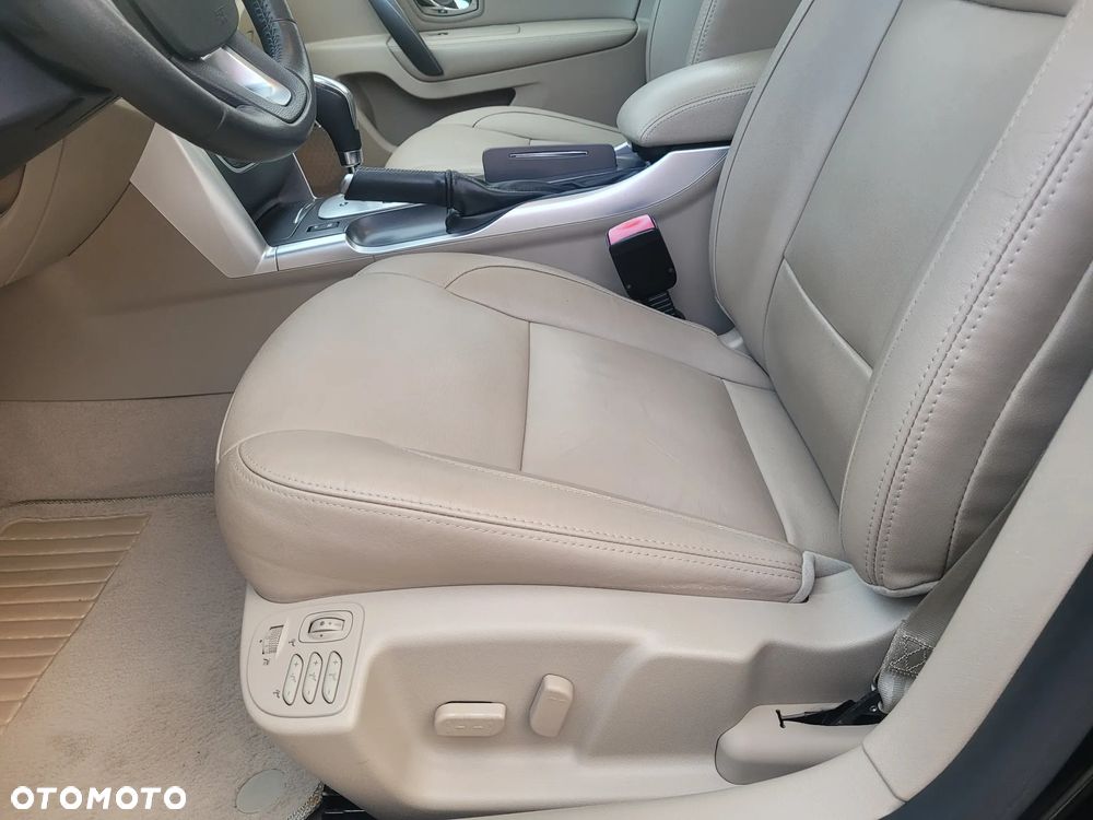 Renault Latitude dCi 175 FAP - 8