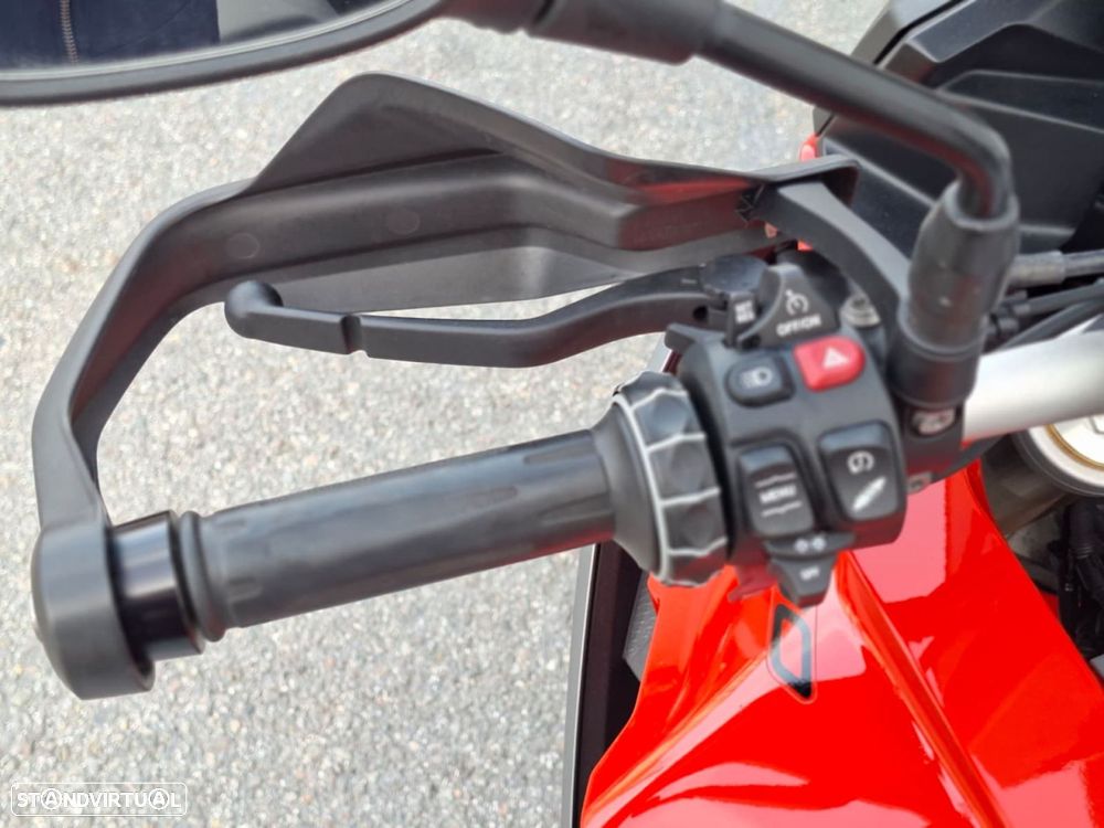 BMW F 900 XR Racing-Red - 11