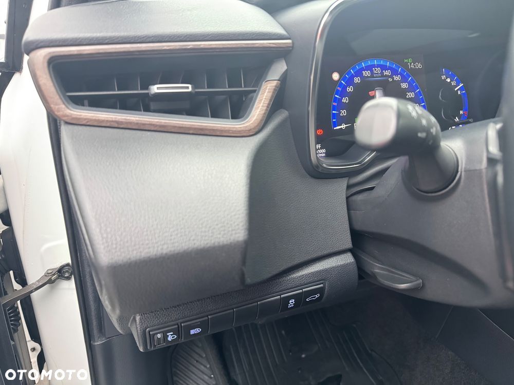 Toyota Corolla 2.0 Hybrid Trek - 21