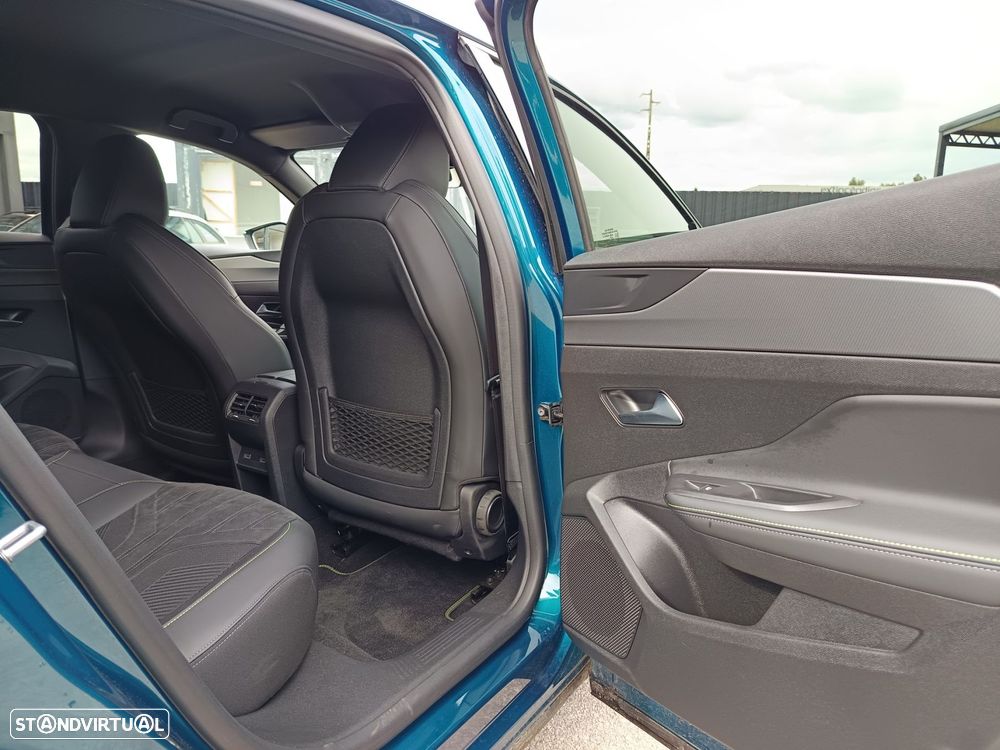Peugeot 408 180 e-EAT8 GT - 51