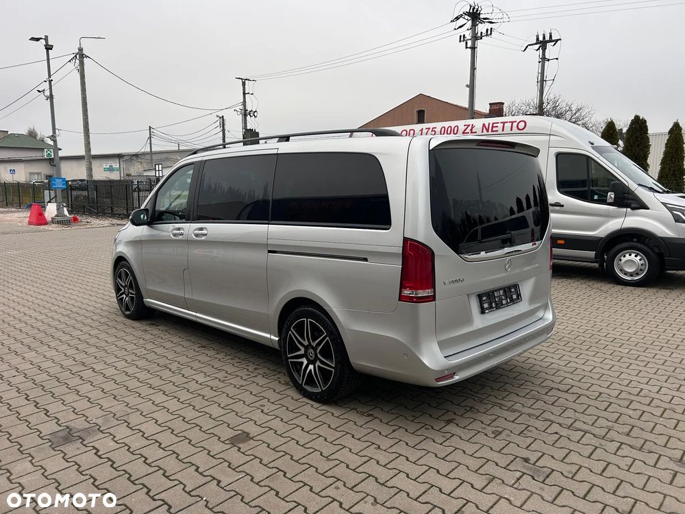 Mercedes-Benz Klasa V - 10