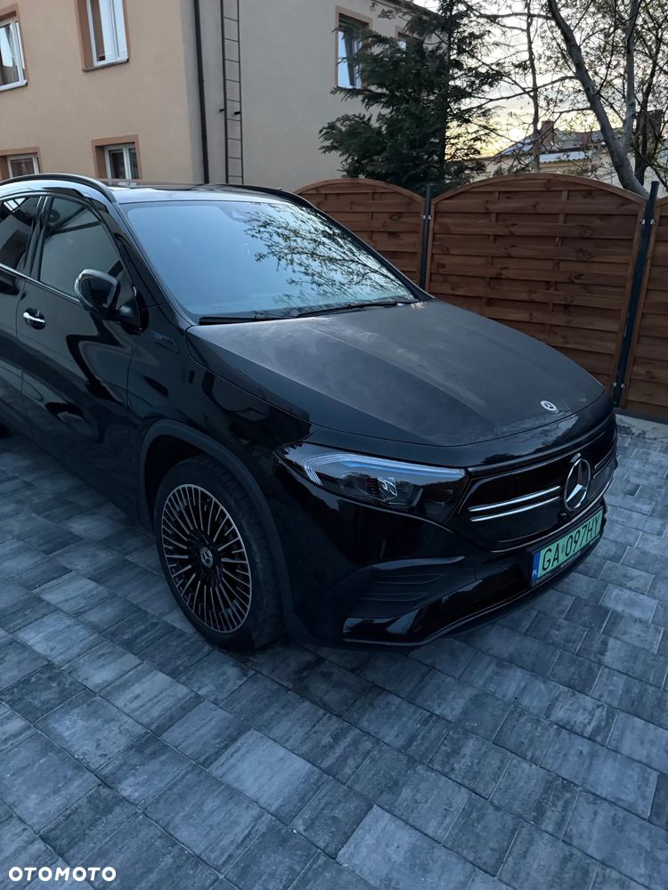Mercedes-Benz EQA 300 66.5kWh 4-Matic AMG Line - 8