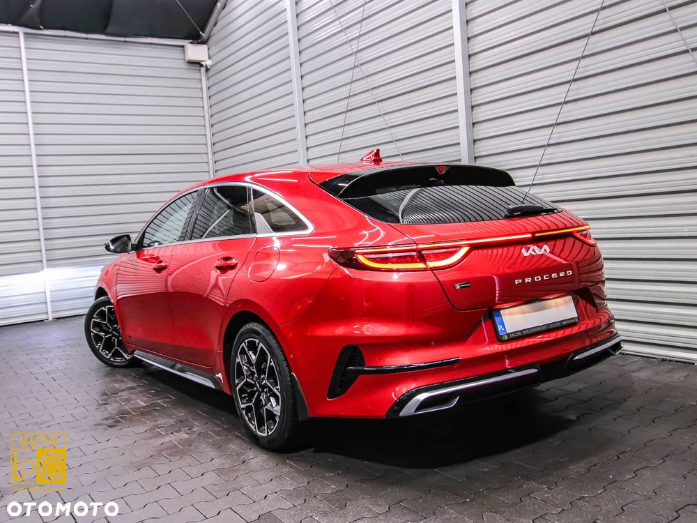 Kia ProCeed 1.5 T-GDI GT Line - 4