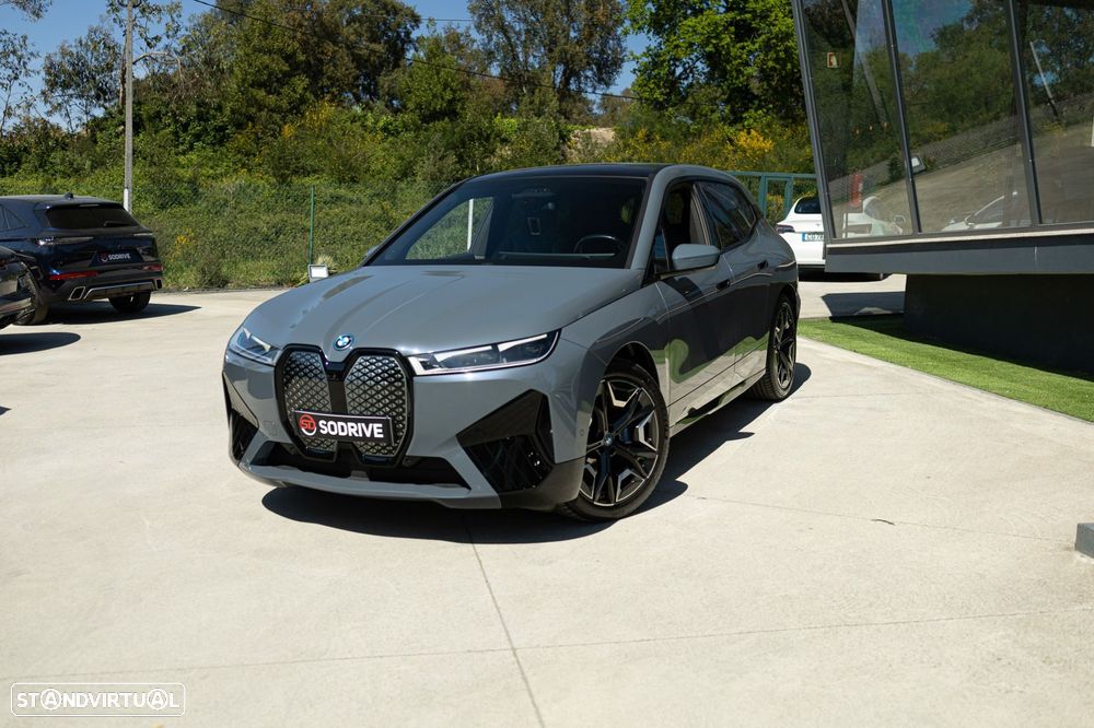 BMW iX xDrive 40 Pack Desportivo - 5