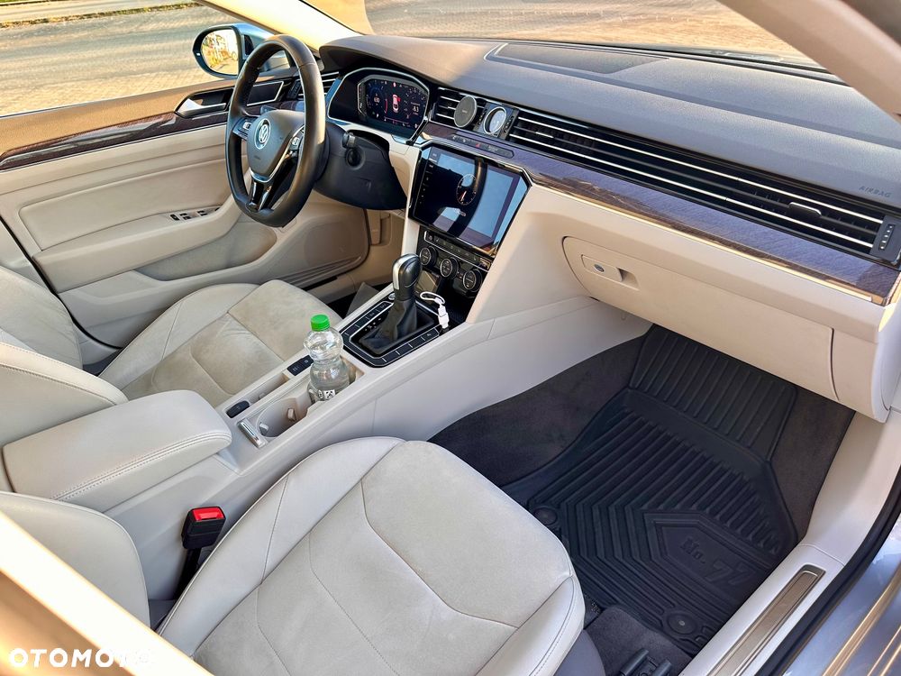 Volkswagen Arteon 2.0 TDI Bi-Turbo SCR 4Mot Elegance DSG - 17