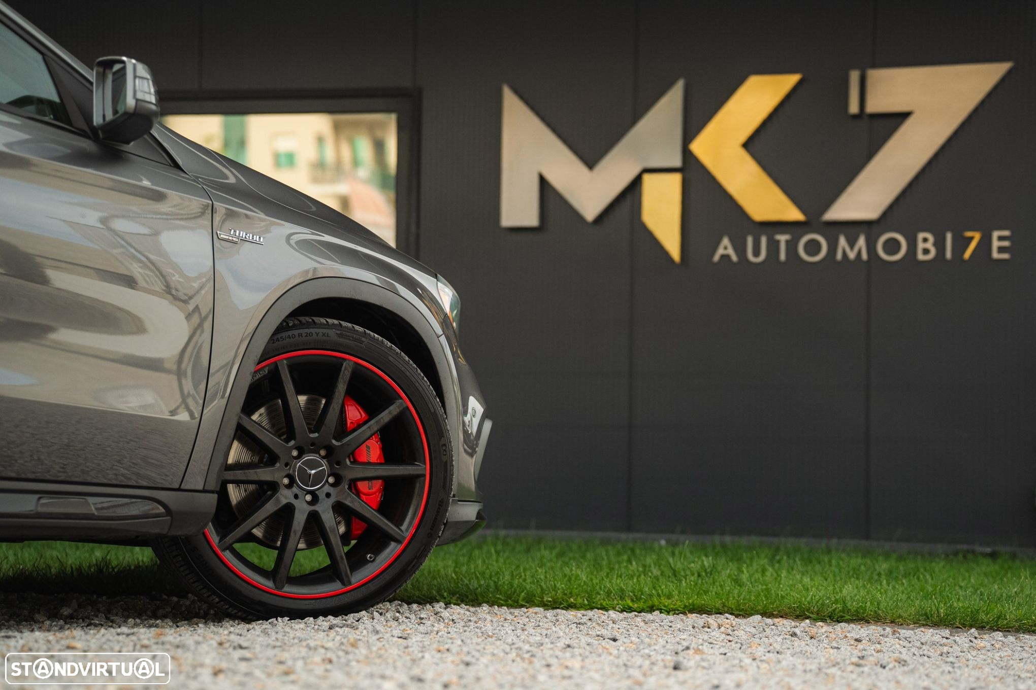 Mercedes-Benz GLA 45 AMG 4Matic 7G-DCT - 12