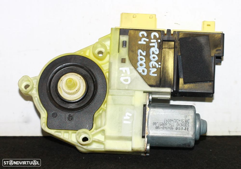 MOTOR ELEVATÓRIO DO VIDRO DIANTEIRO DIREITO CITROËN C4 2008 - 2