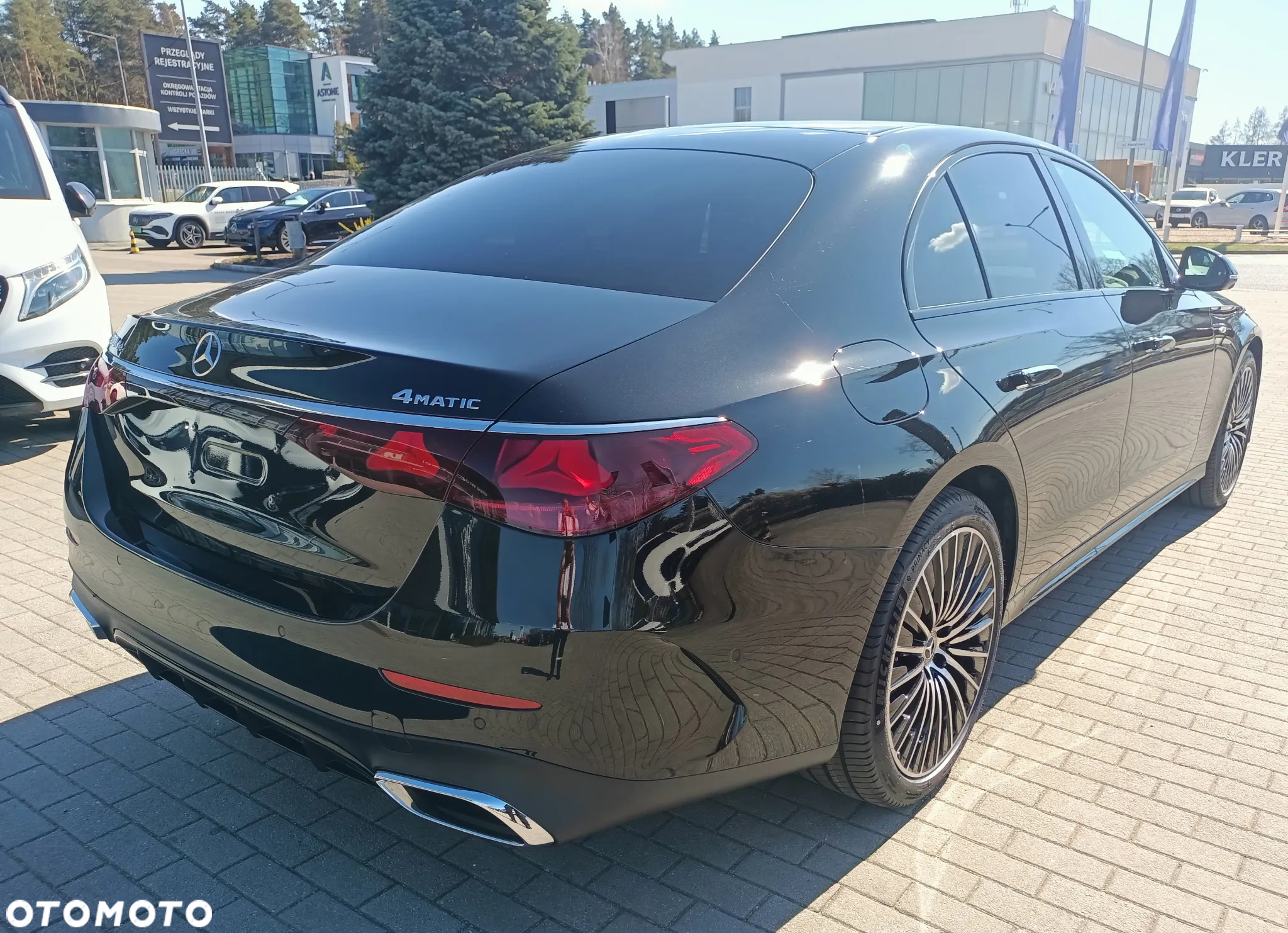 Mercedes-Benz Klasa E 300 de PHEV 4-Matic AMG 9G-Tronic - 6