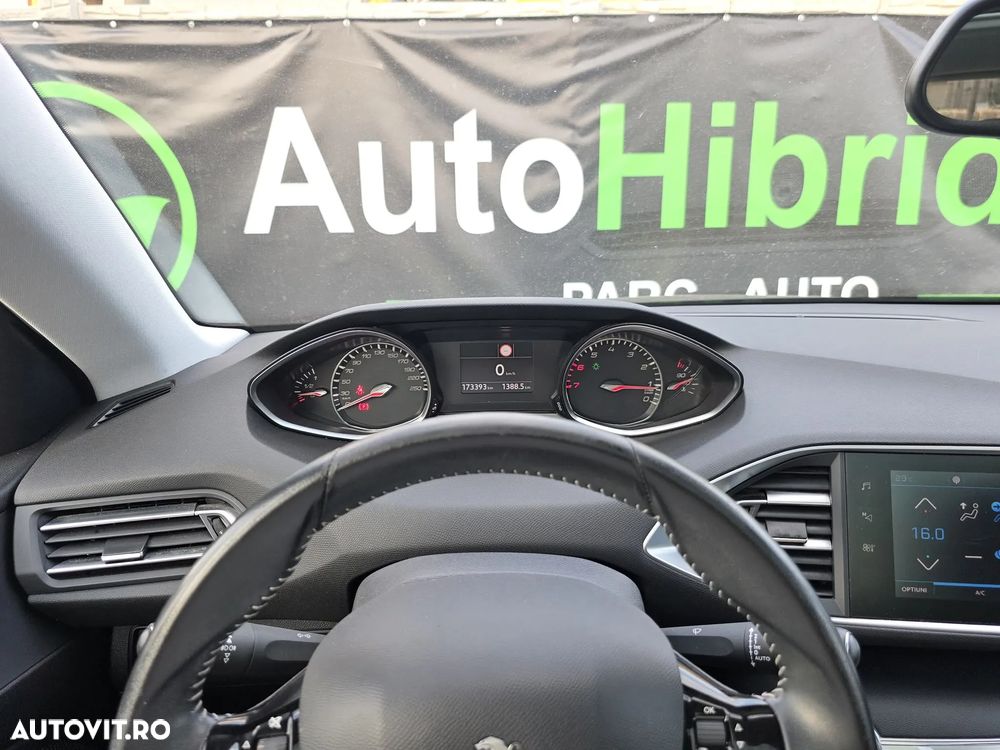 Peugeot 308 1.2L PureTech S&S BVM6 Allure - 15