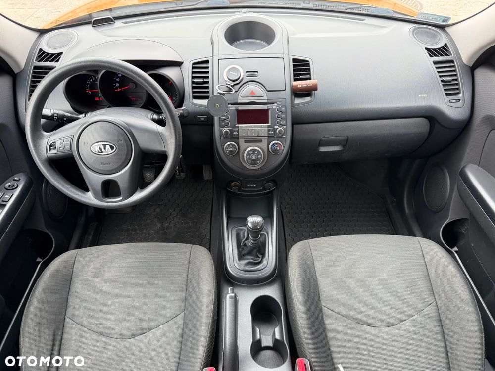 Kia Soul 1.6 M - 12