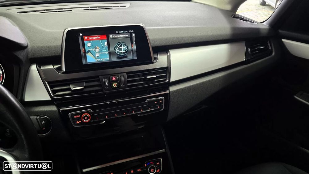 BMW 216 Active Tourer d Advantage Auto - 24