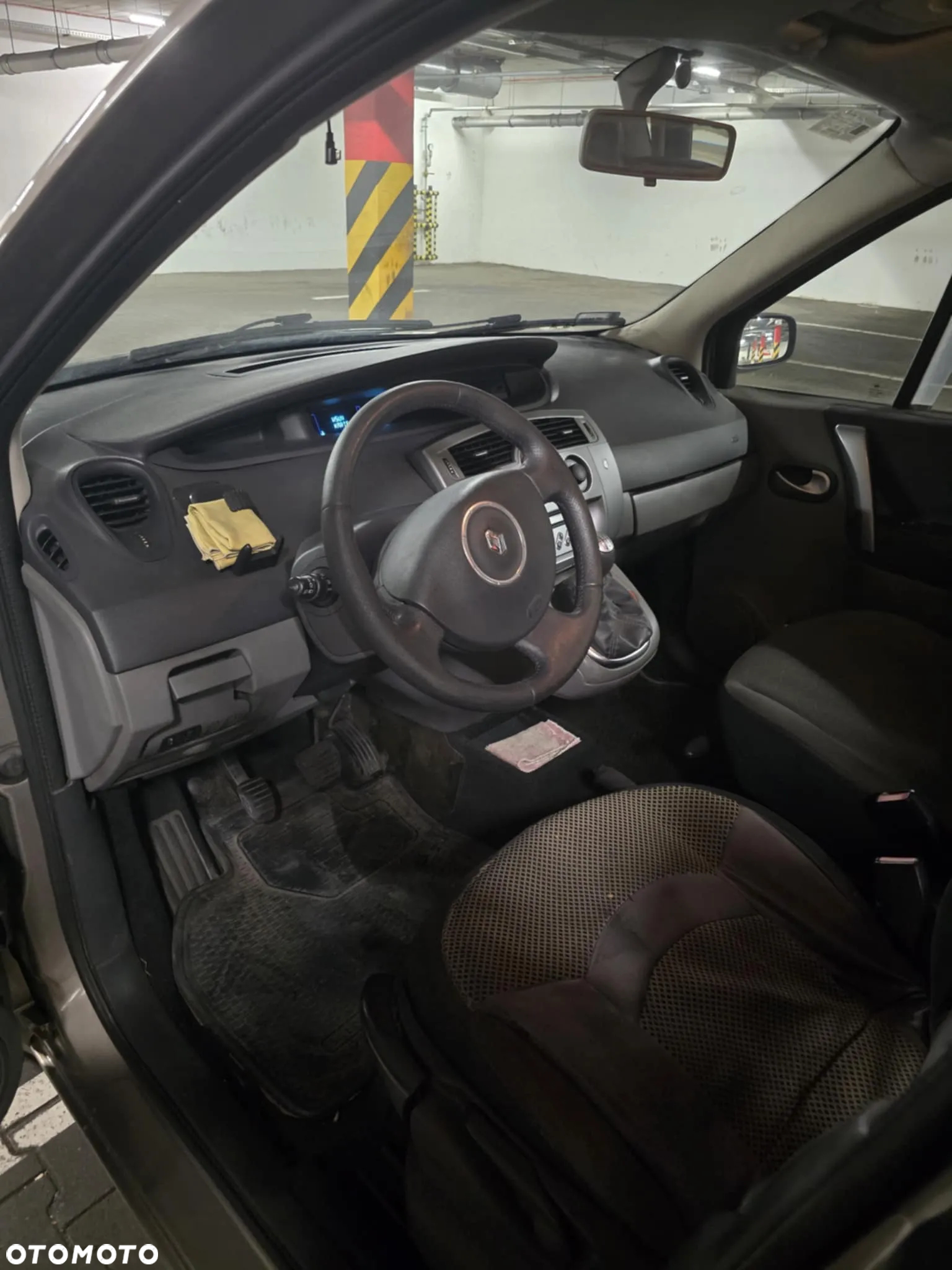 Renault Scenic 1.6 16V Authentique - 8