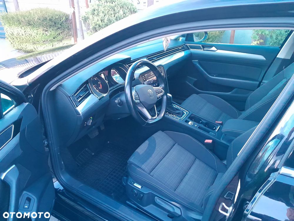 Volkswagen Passat 2.0 TDI SCR Comfortline DSG - 25