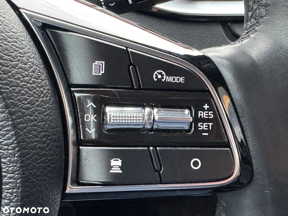 Kia Ceed - 22