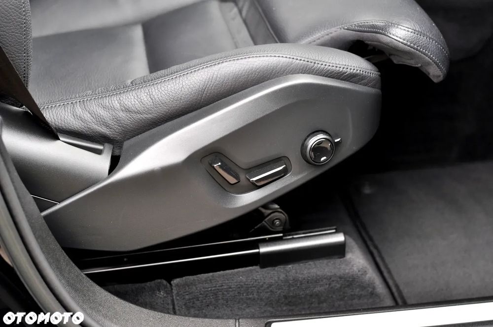 Volvo XC 60 B4 D Geartronic Inscription - 28