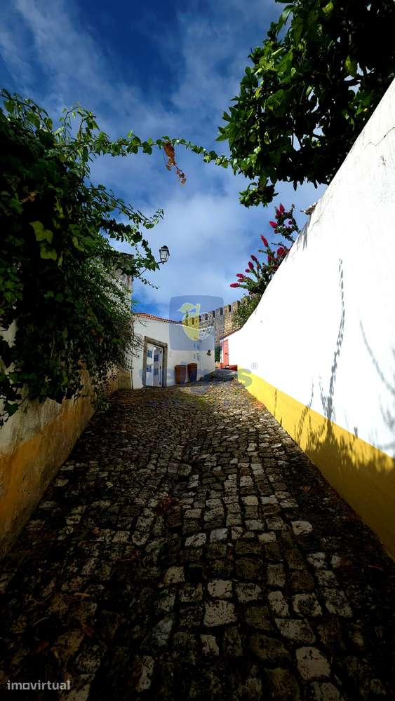 Moradia com Pequena Piscina nas Muralhas de Óbidos - Grande imagem: 2/38