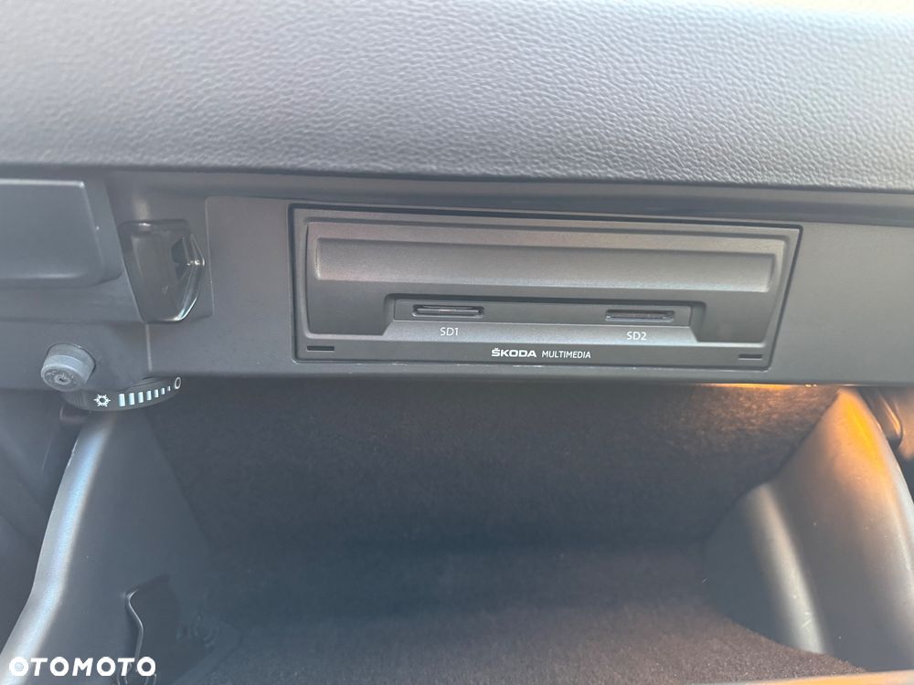 Skoda Karoq 1.5 TSI ACT DSG Clever - 32