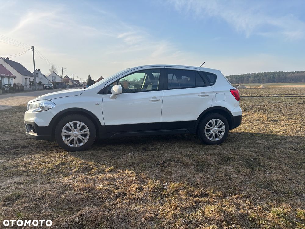 Suzuki SX4 S-Cross 1.0 T Comfort - 4