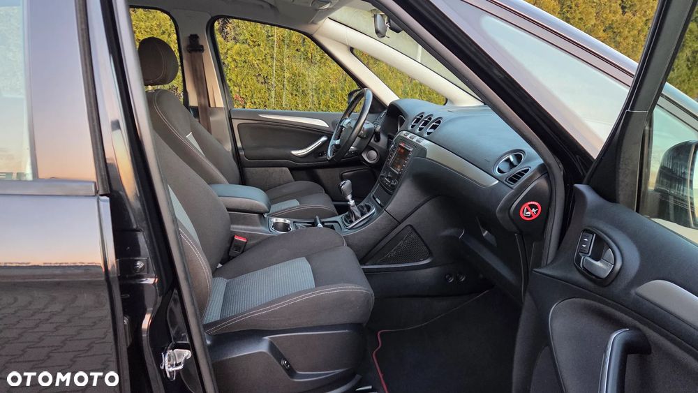 Ford S-Max 2.0 TDCi DPF Titanium - 24