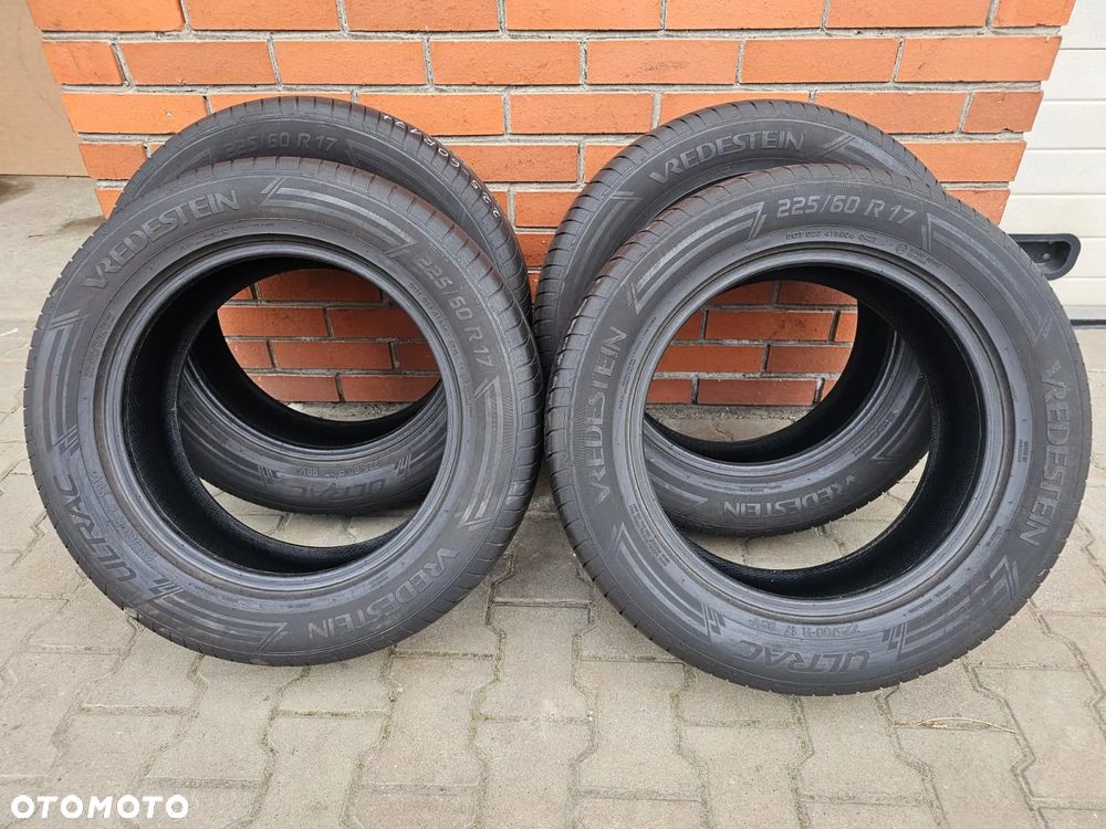 (O40) 225/60R17 99V 4,6-5,7mm 21r / Vredestein Ultrac - 8
