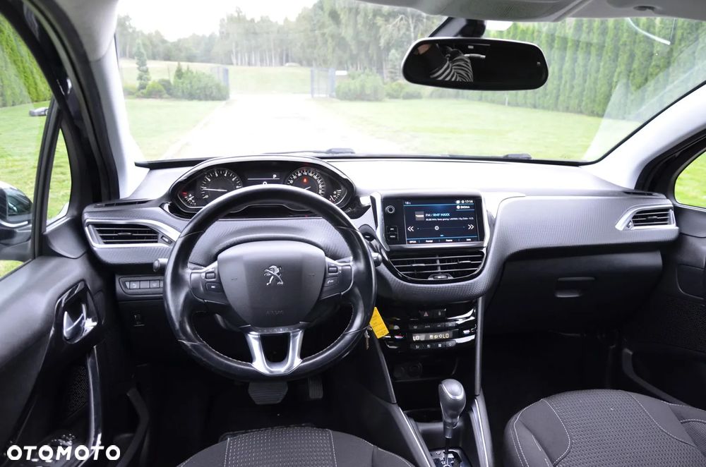 Peugeot 208 PureTech 110 Stop & Start EAT6 Allure - 15