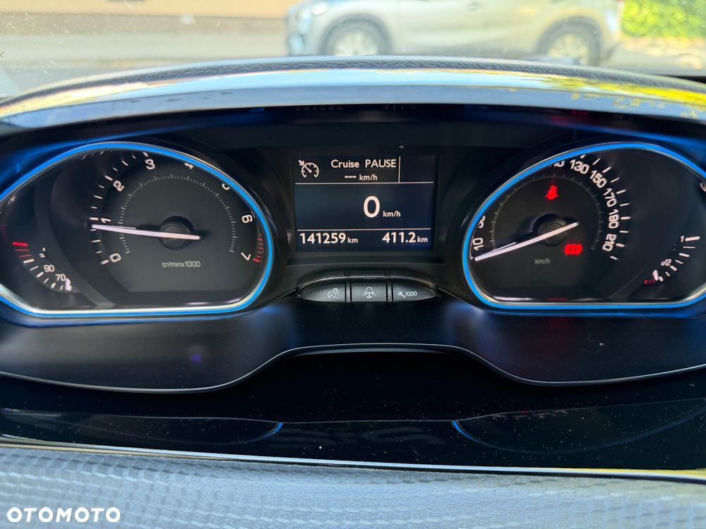 Peugeot 2008 120 VTI Allure - 6