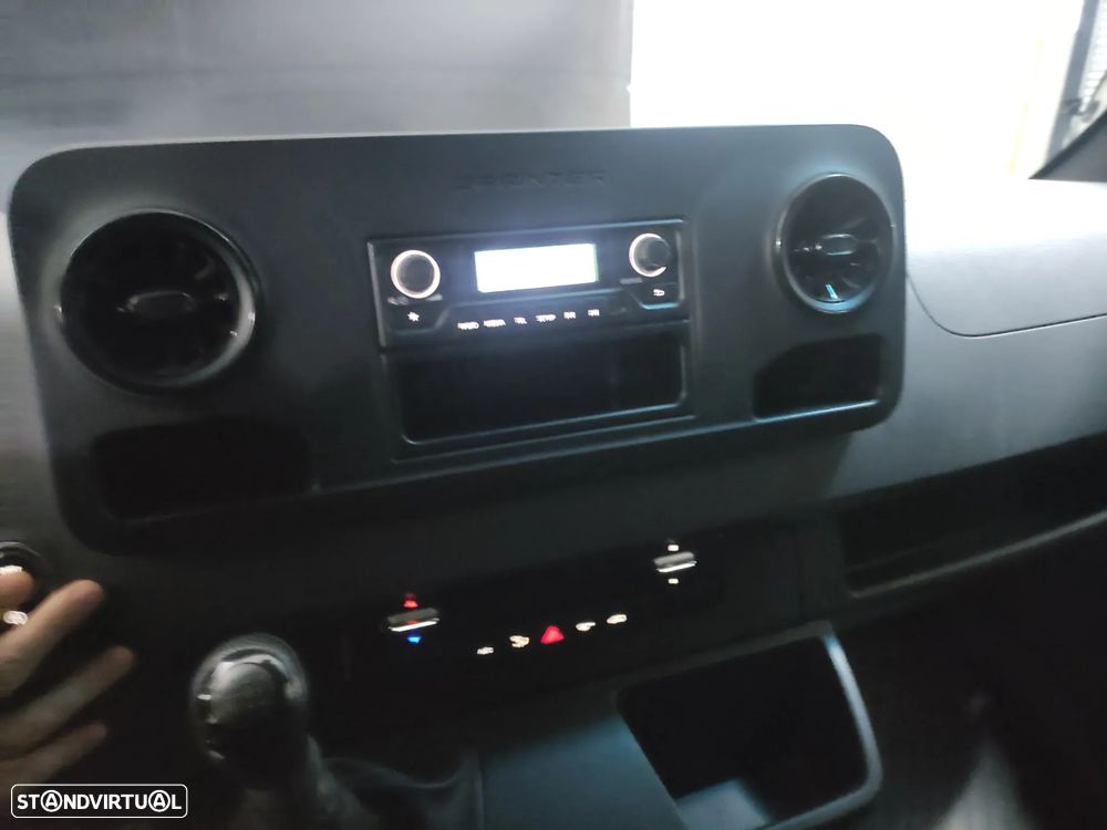 Mercedes-Benz Sprinter Furgão 315CDI/37 Teto alto LG - 13