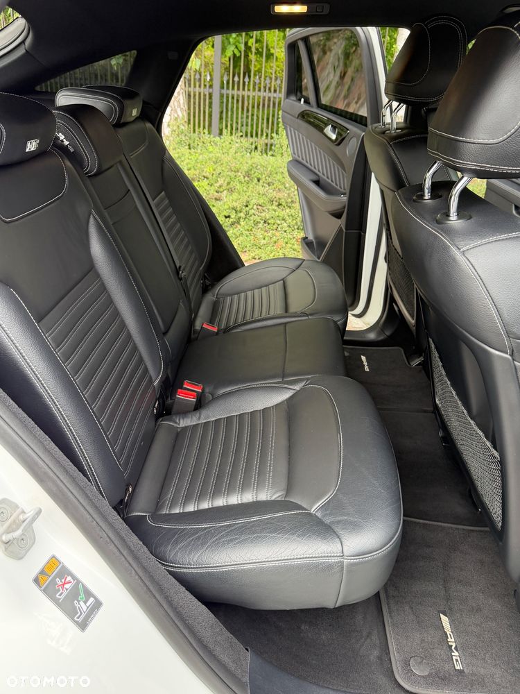 Mercedes-Benz GLE 350 d 4Matic 9G-TRONIC AMG Line - 12
