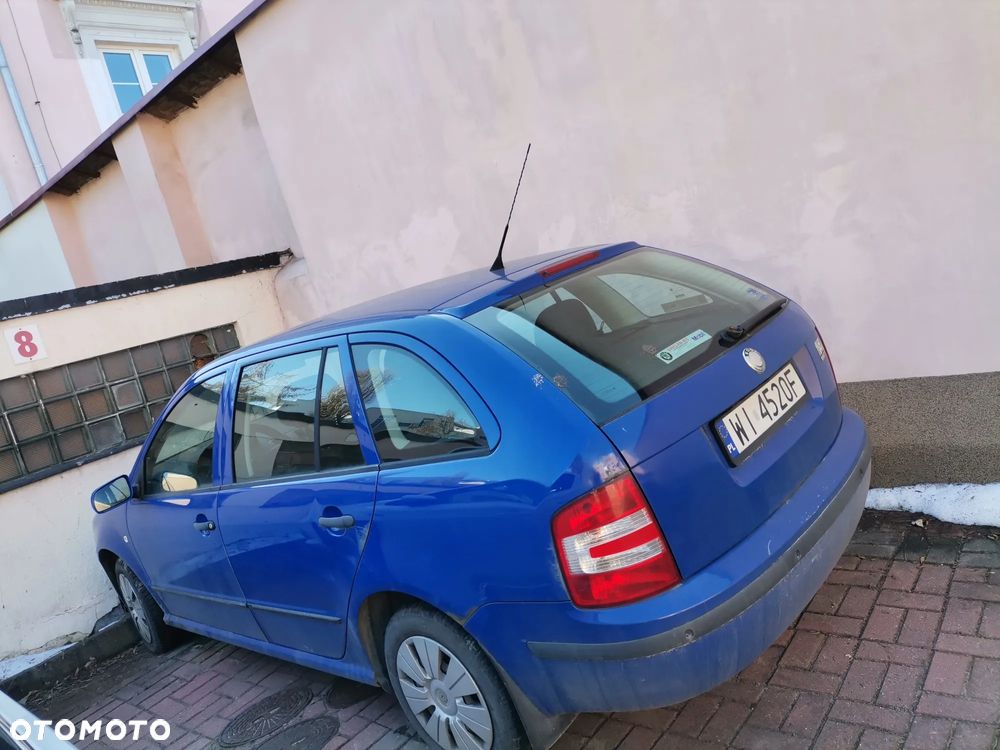 Skoda Fabia - 4