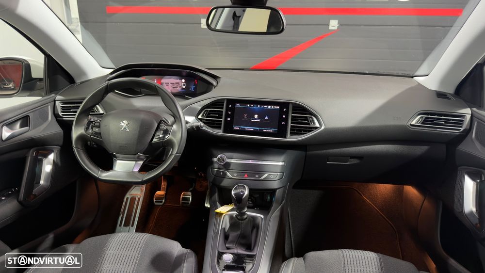 Peugeot 308 PureTech 130 Allure - 16