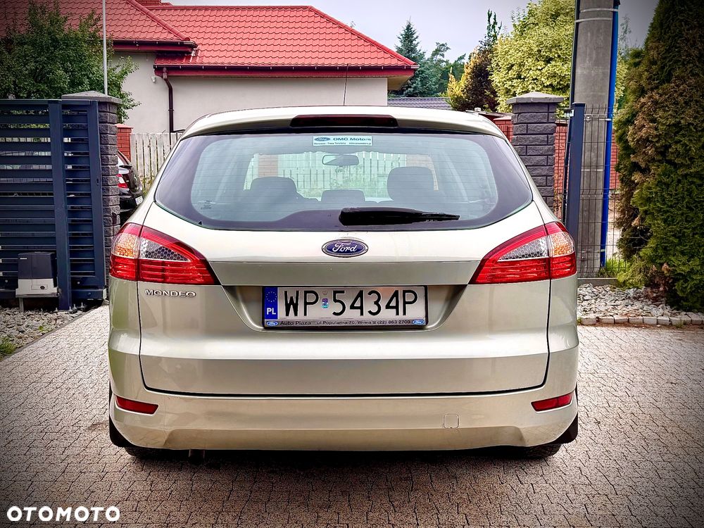 Ford Mondeo 2.0 Ghia - 5