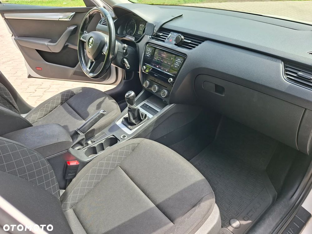Skoda Octavia 1.6 TDI Ambition - 10