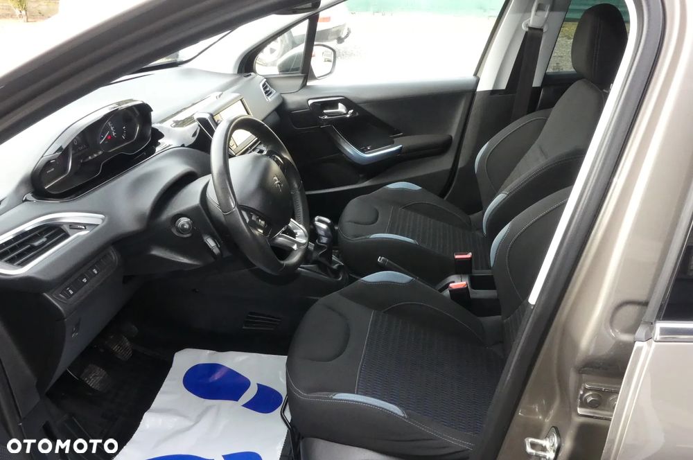 Peugeot 208 1.6 VTi Allure - 5
