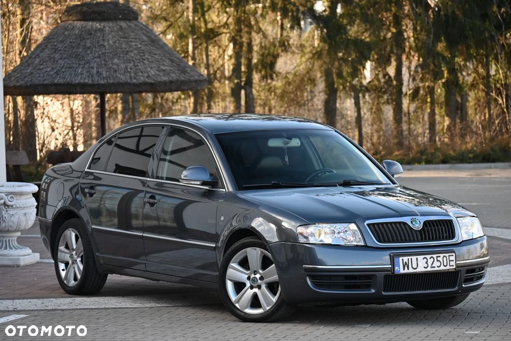 Skoda Superb 2.0 TDI DPF Prestige - 10