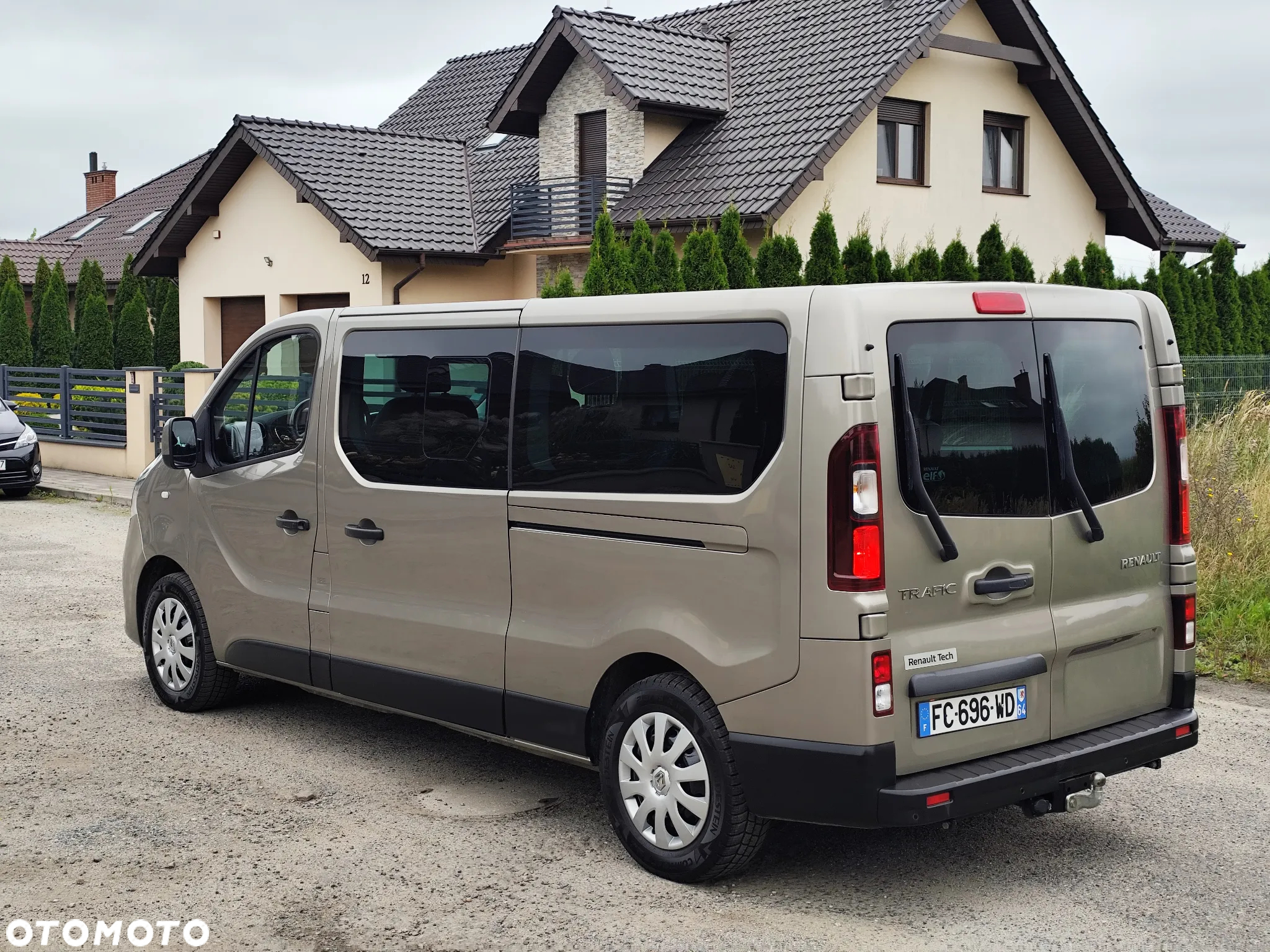 Renault Trafic Grand SpaceClass 2.0 dCi - 4