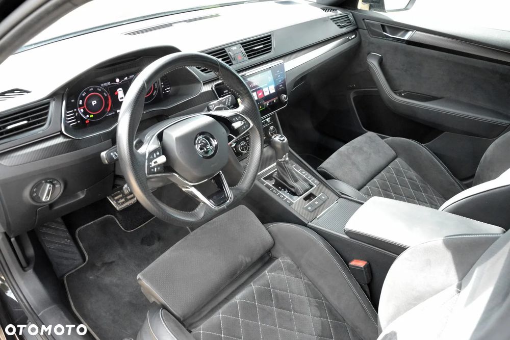 Skoda Superb 2.0 TSI 4x4 Sportline DSG - 10