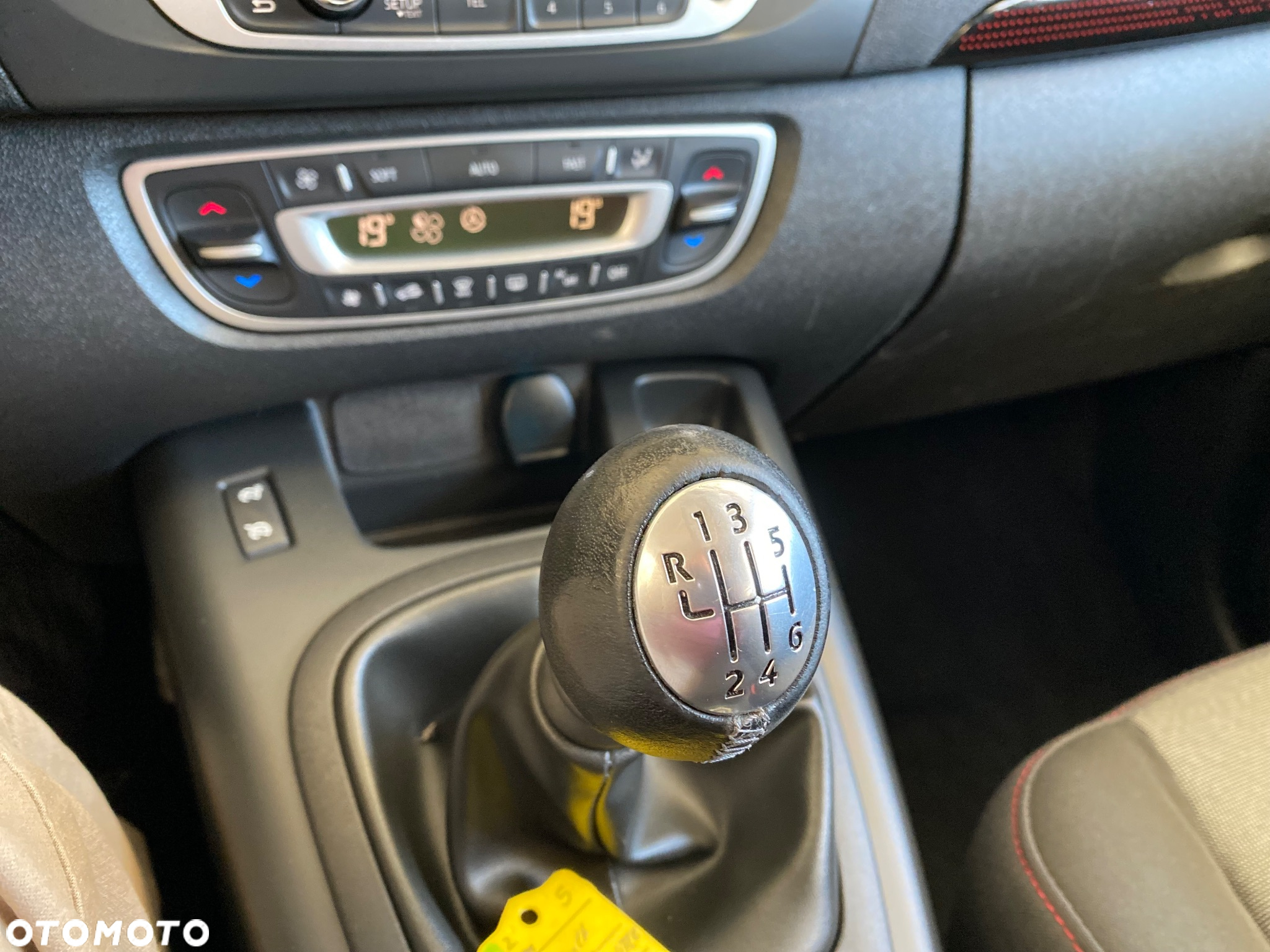 Renault Scenic 1.2 TCe Energy Privilege - 24