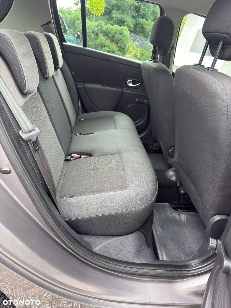 Renault Clio 1.2 16V All Inclusive - 17