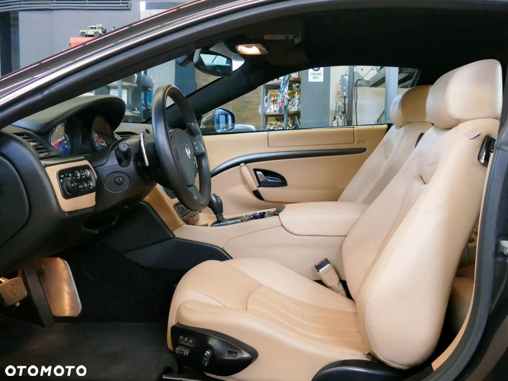 Maserati GranTurismo Automat - 8