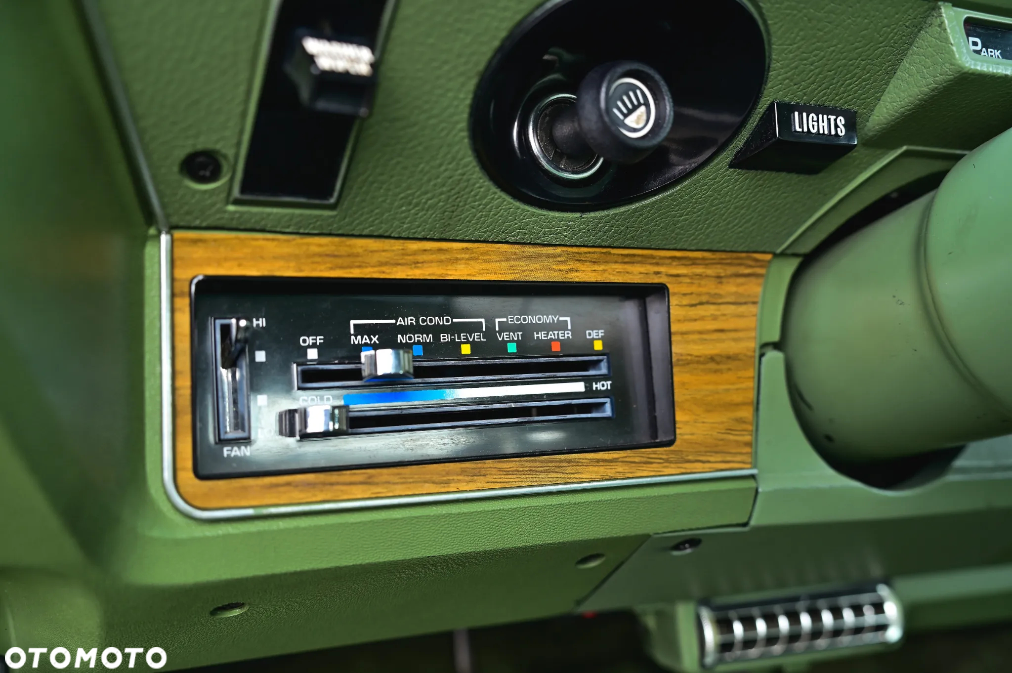 Chevrolet Impala - 24