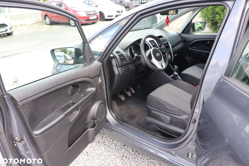 Kia Venga 1.4 CRDi L - 8