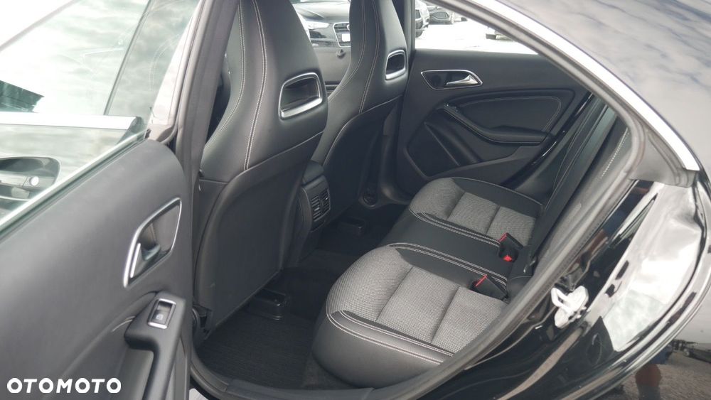 Mercedes-Benz CLA - 14