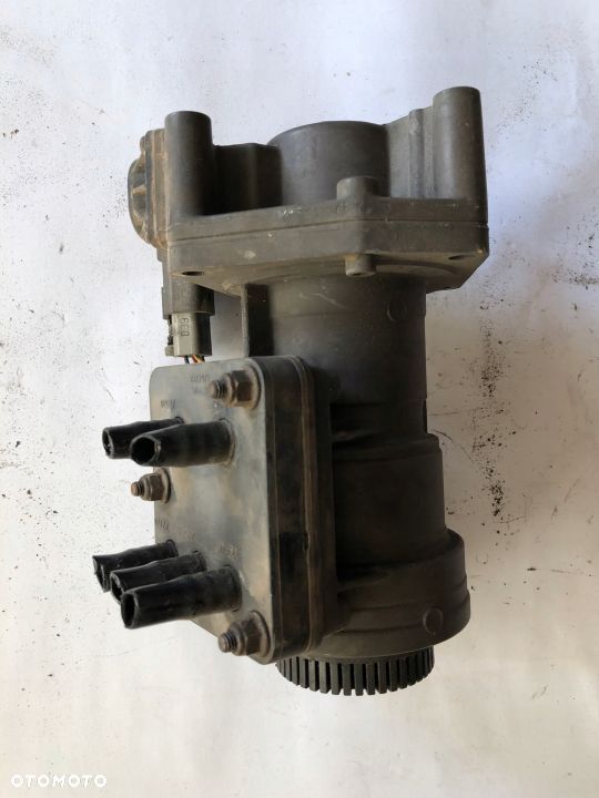 ZAWÓR HAMULCA SCANIA 4 1385439 - 3