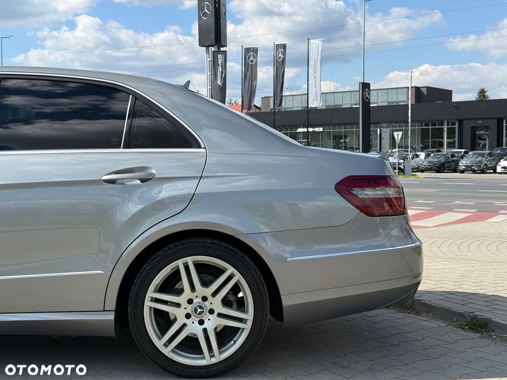 Mercedes-Benz Klasa E 200 CDI DPF BlueEFFICIENCY Automatik Avantgarde - 10