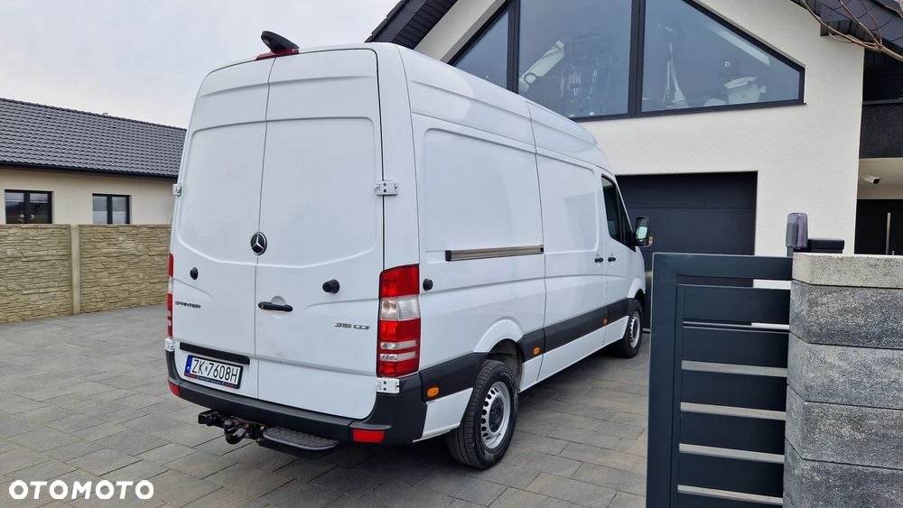 Mercedes-Benz SPRINTER - 9