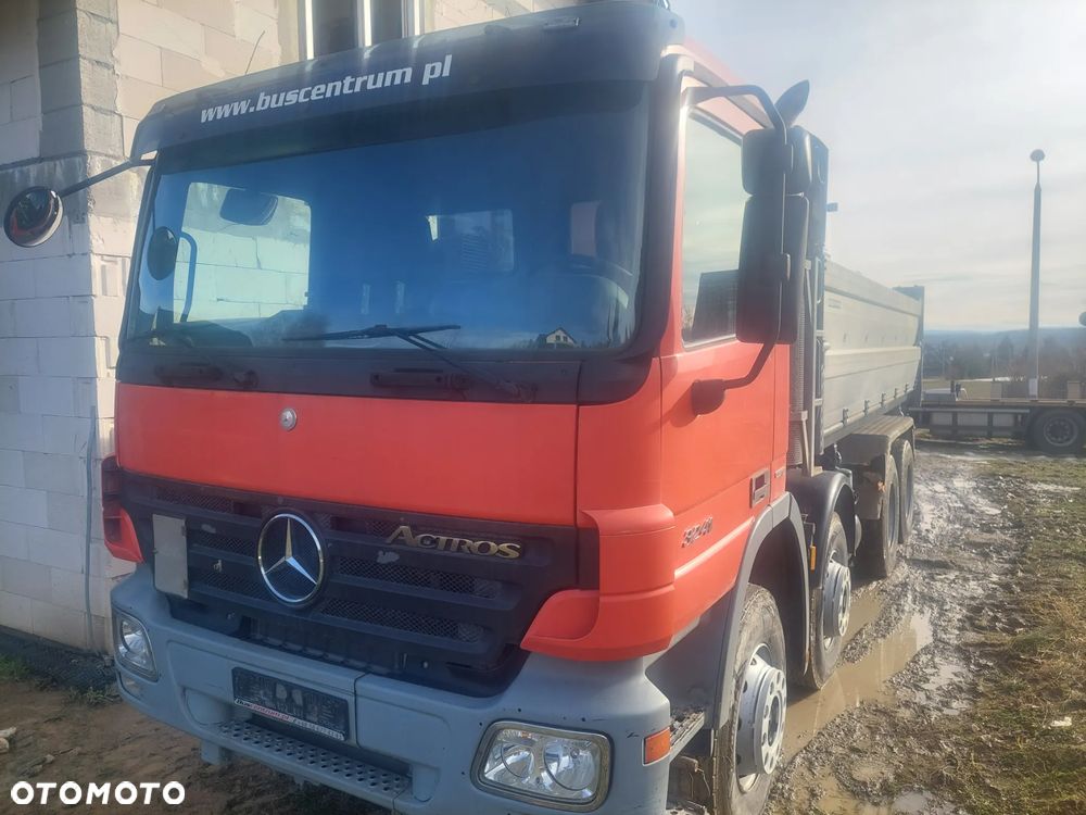 Mercedes-Benz 3241 - 14