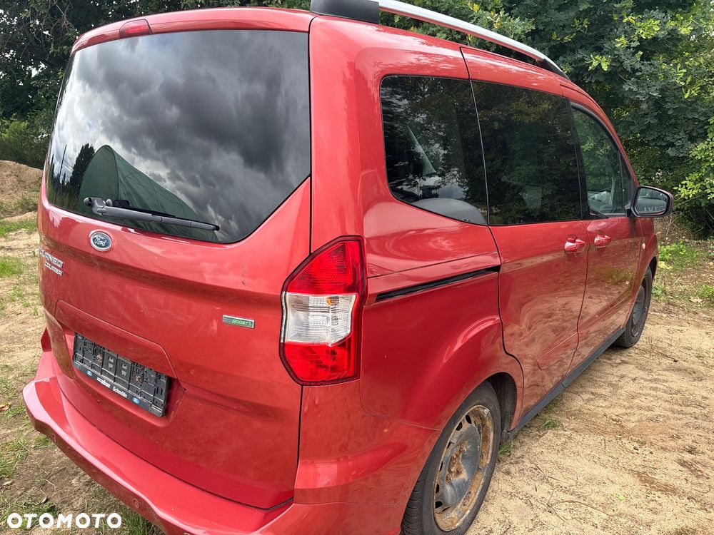 Ford Courier - 6